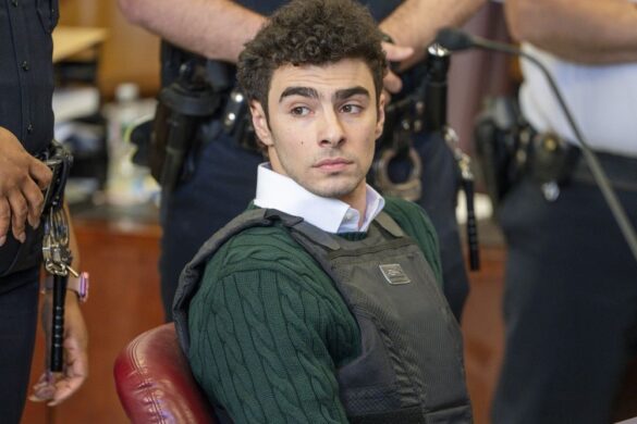 Luigi Mangione murder UnitedHealthcare CEO Brian Thompson indictment