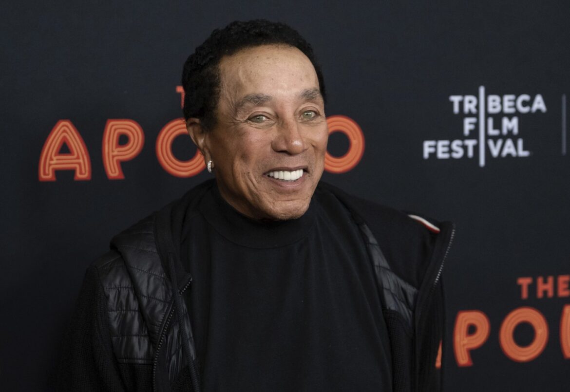Smokey Robinson lawsuit