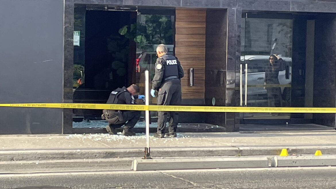 restaurant in toronto